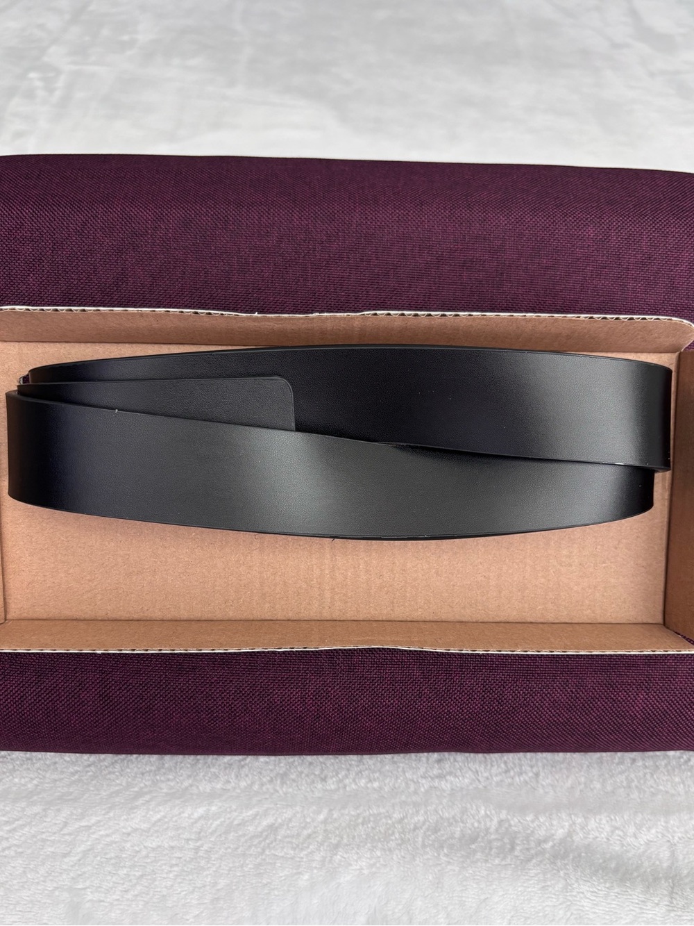 KATE SPADE NY Genuine Leather Twist Reversible Spade Buckle Belt--NWT--L/XL - Picture 6 of 8